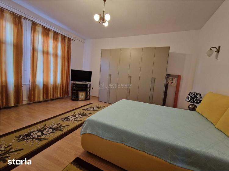 Casă cu Teren 866 Mp în Central