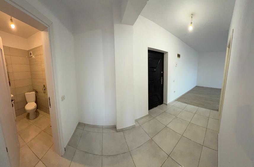 Apartament cu 2 camere semidecomandat în Roșu