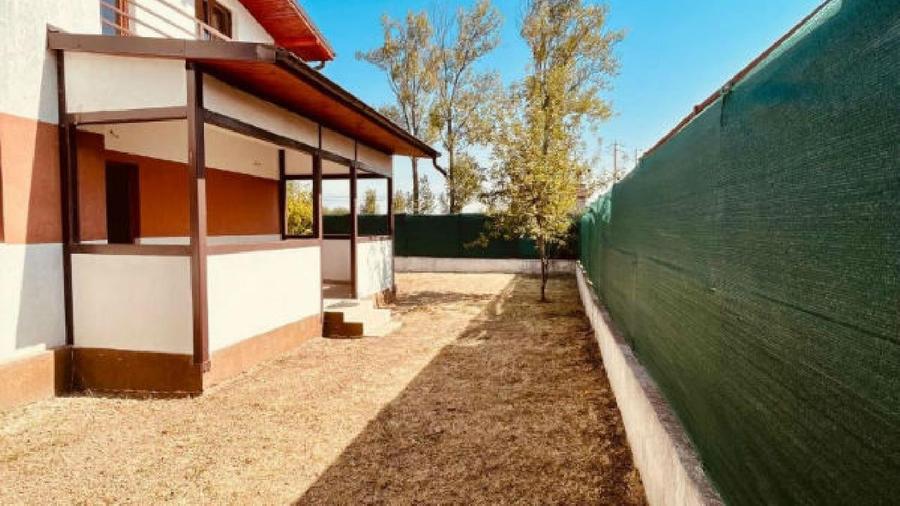 Casă individuală cu 5 camere cu Teren 378 Mp în Domnești