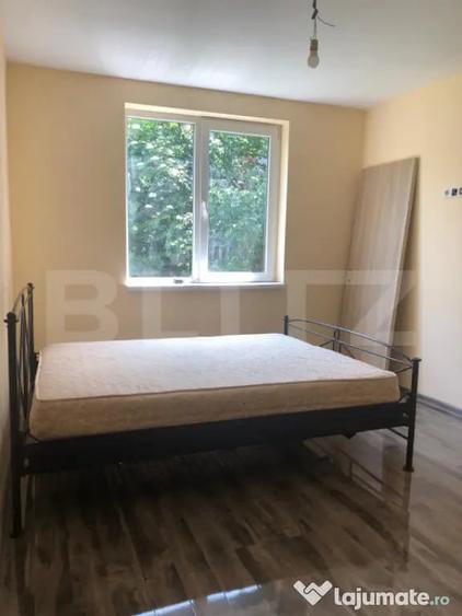 Casă cu 5 camere cu Teren 924 Mp în Central