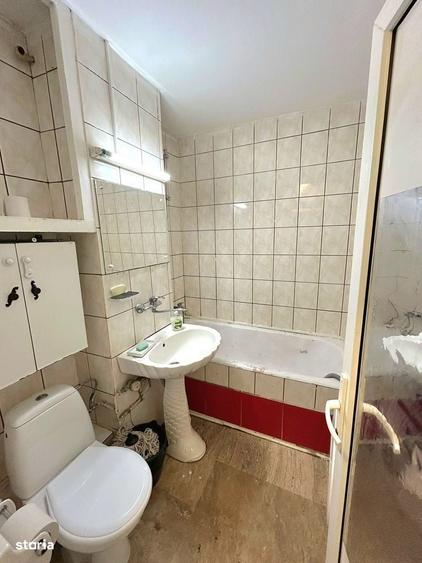 Apartament 3 camere, decomandat, parter, zona Lipovei - 6