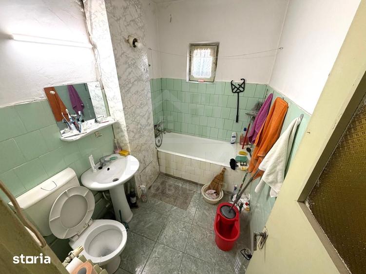 Apartament cu 2 camere decomandat în Sărari