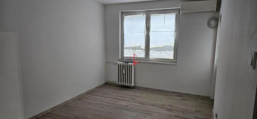 2 camere decomandate, 50mp, 2/8, renovat, bl.1981, Basarabia- Diham - 3