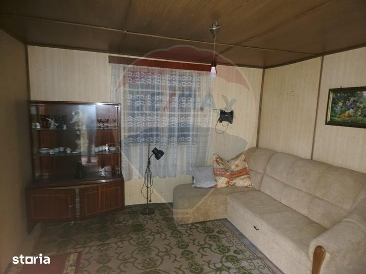 Teren de 4516 mp, în Central
