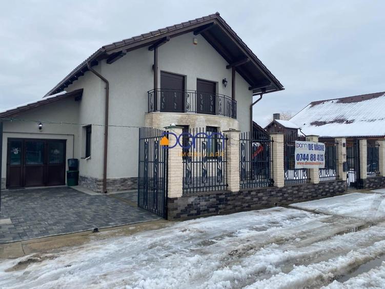 Casă individuală cu 4 camere cu Canalizare în Exterior Vest