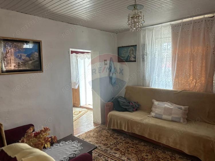 Casă cu 3 camere cu Teren 2609 Mp în Bârgăuani
