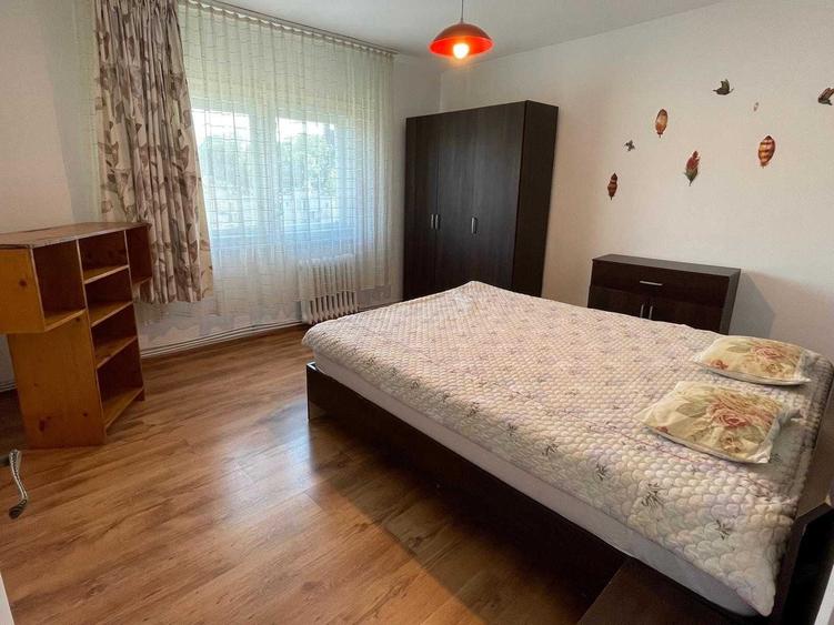 PERSOANA FIZICA inchiriez apartament cu 2 camere pe str. Plopilor, 56 - 3