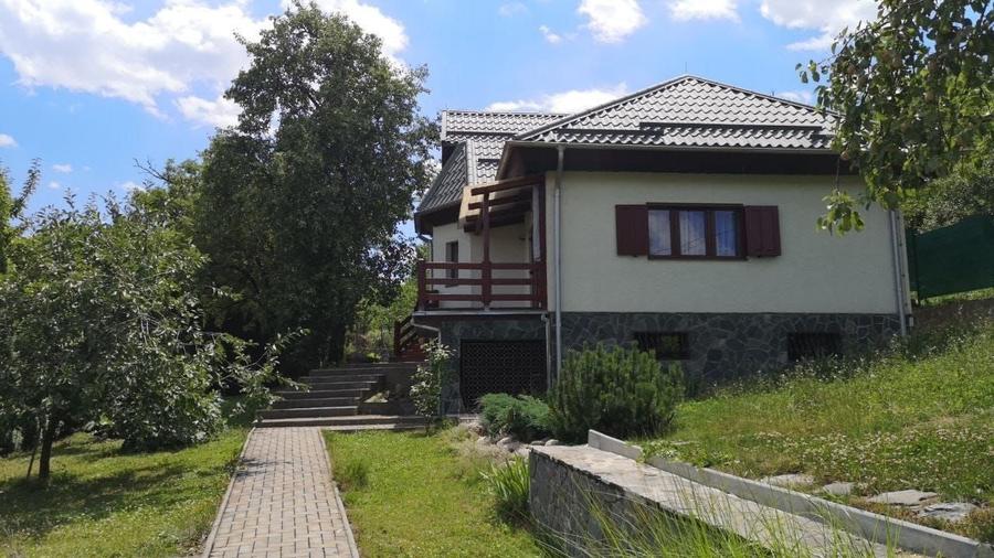 Casă individuală cu 3 camere cu Canalizare în Poiana Câmpina