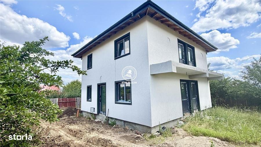 Casă cu 4 camere în Aroneanu