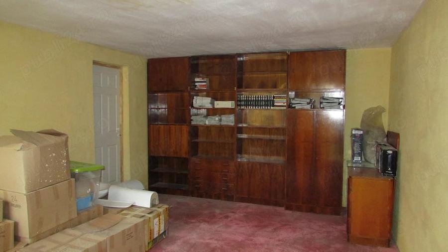 Casă cu 3 camere cu Teren 2900 Mp în Vețel
