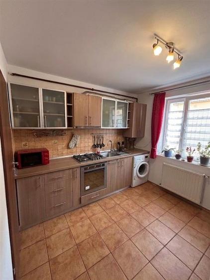 Apartament cu 2 camere decomandat, mobilat în Turnișor