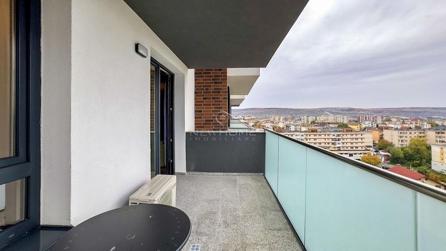 Apartament cu 2 camere semidecomandat, mobilat în Între Lacuri