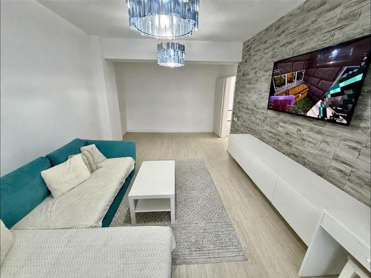 Apartament cu 2 camere decomandat, mobilat în Central