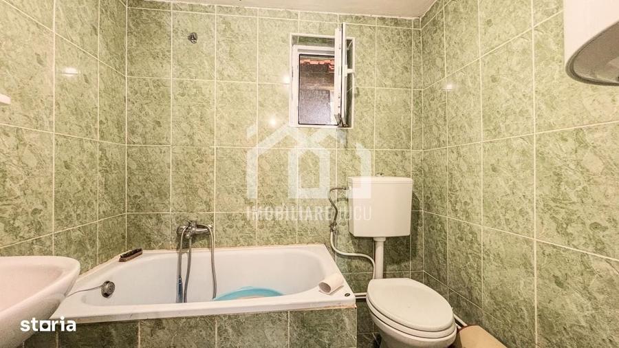 Casă cu 2 camere cu Teren 1000 Mp în Jucu