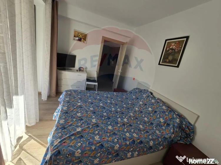 Apartament cu 3 camere semidecomandat, mobilat în Snagov