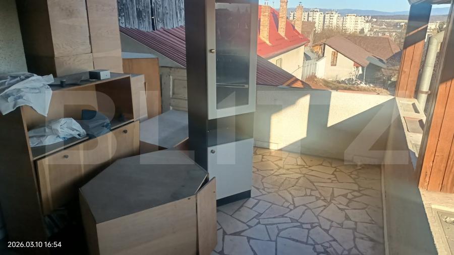 Casă individuală cu 5 camere cu Canalizare în Reghin