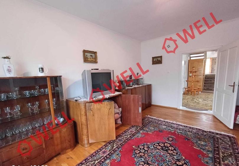 Casă cu 4 camere cu Teren 2718 Mp în Întorsura Buzăului