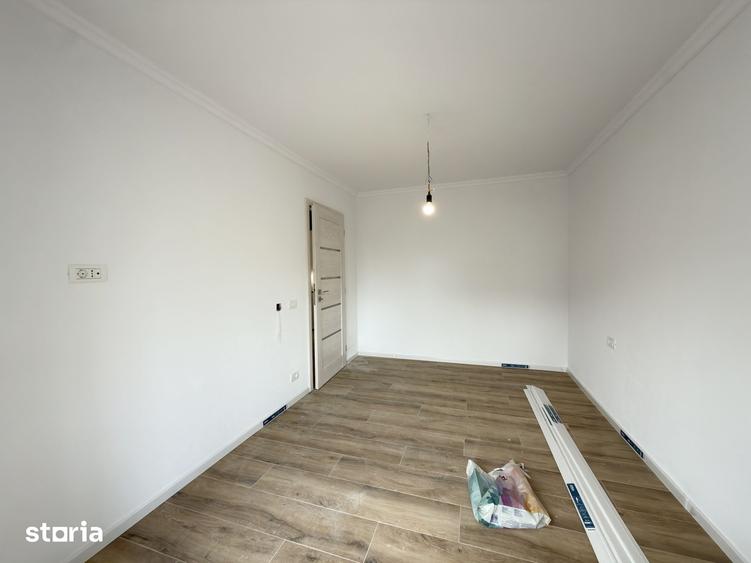 Apartament cu 4 camere decomandat în Dâmbovița