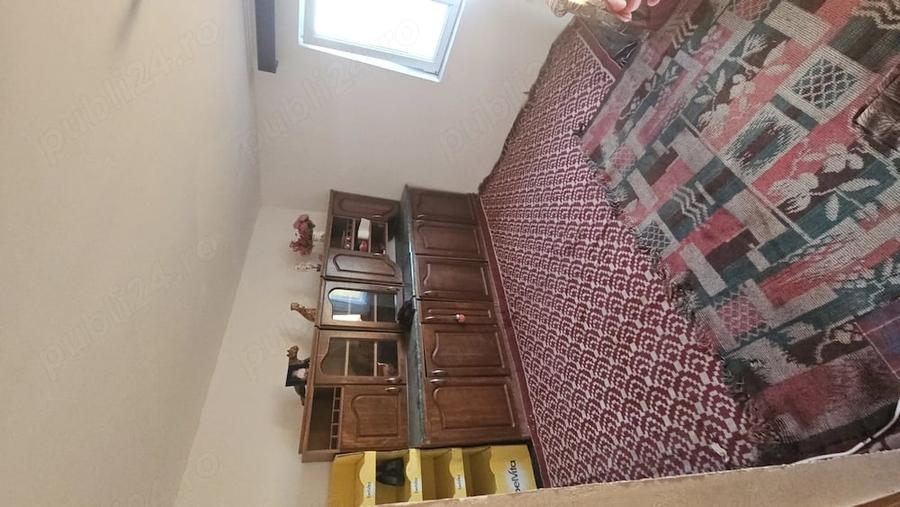 Casă cu 3 camere cu Teren 110 Mp în Găvănești