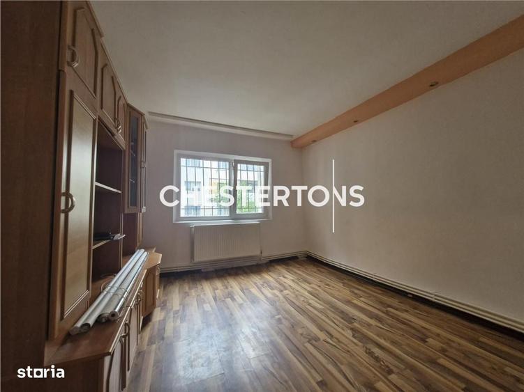 Apartament cu 3 camere decomandat în Central