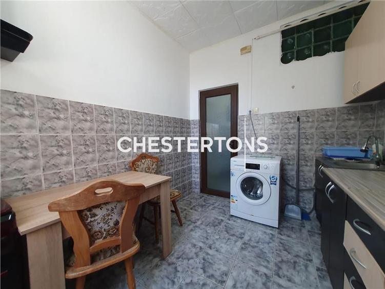 Apartament cu 2 camere decomandat, mobilat în Central