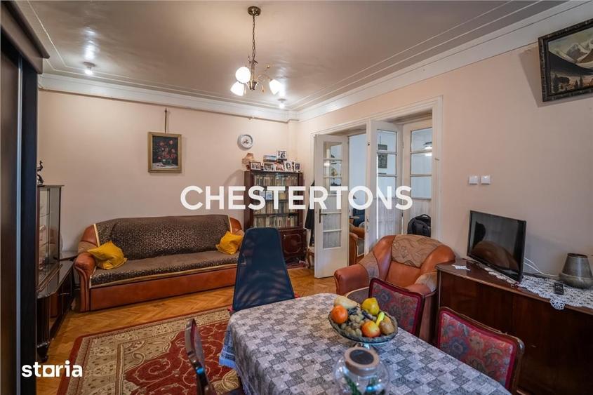 Casă cu 9 camere cu Teren 367 Mp în Pantelimon