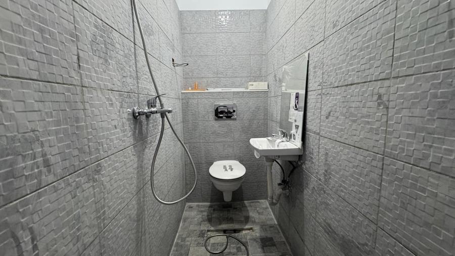 Apartament cu 2 camere decomandat în Calea Victoriei