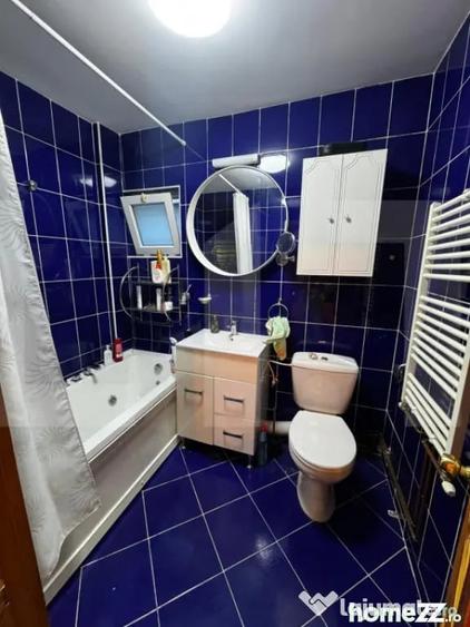 Apartament cu 4 camere decomandat, mobilat în Central
