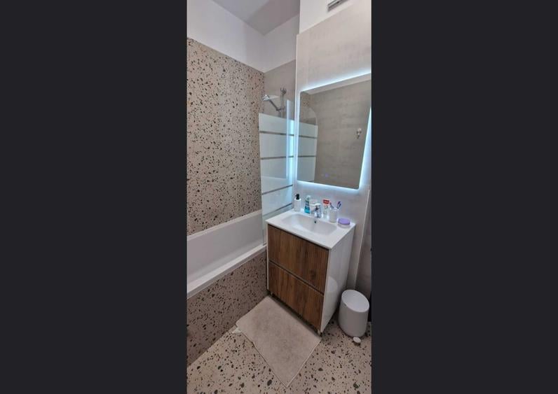 Apartament cu 2 camere semidecomandat în Timișoara