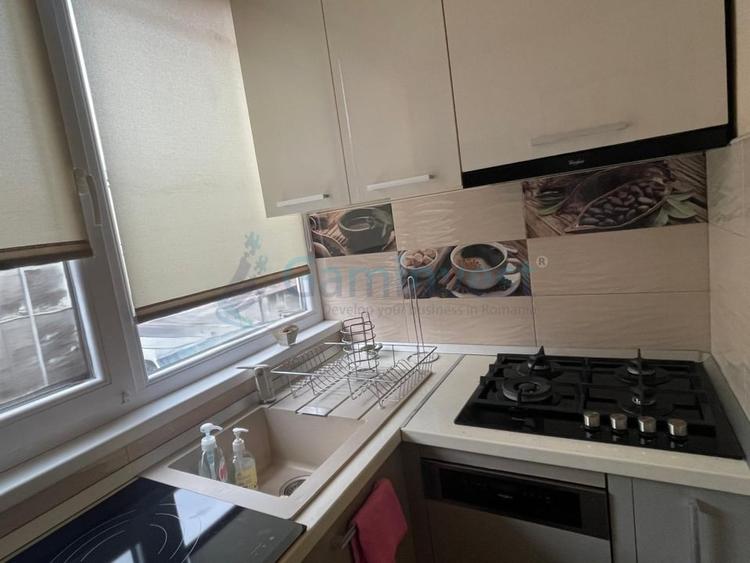 Apartament cu 3 camere decomandat, mobilat în Rogerius