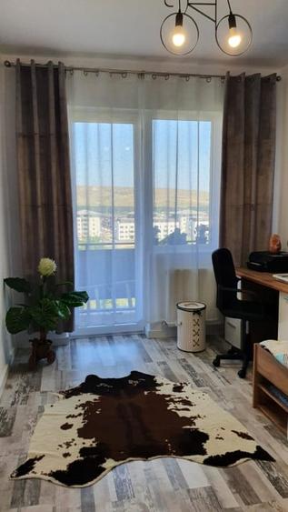 Apartament 3 camere , 65 mp utili , balcon , zona Sesul de Sus - 5