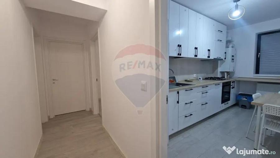 Apartament cu 3 camere decomandat în Theodor Pallady