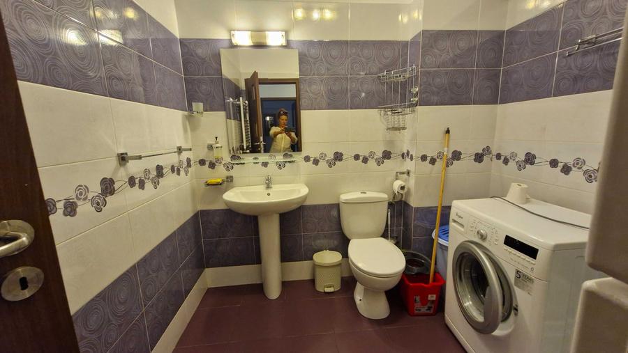 Apartament cu 2 camere decomandat în Central