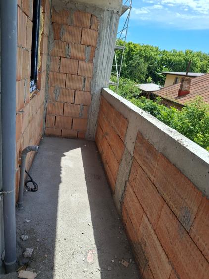 Apartament cu 2 camere decomandat în Giulești