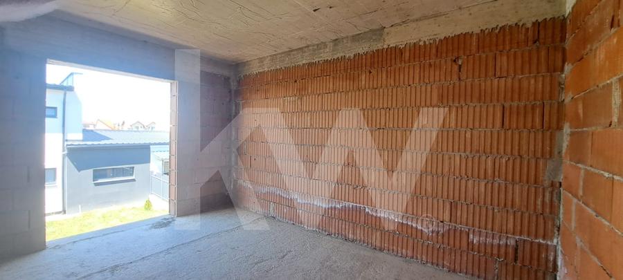 Duplex cu 4 camere cu Canalizare în Șelimbăr