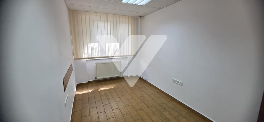 Apartament cu 3 camere decomandat în Calea Dumbrăvii