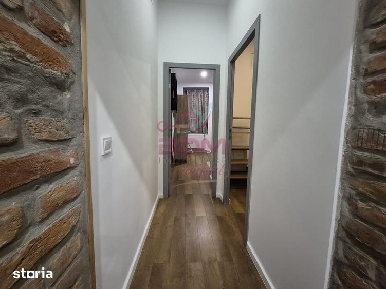 Apartament cu 3 camere semidecomandat în Central