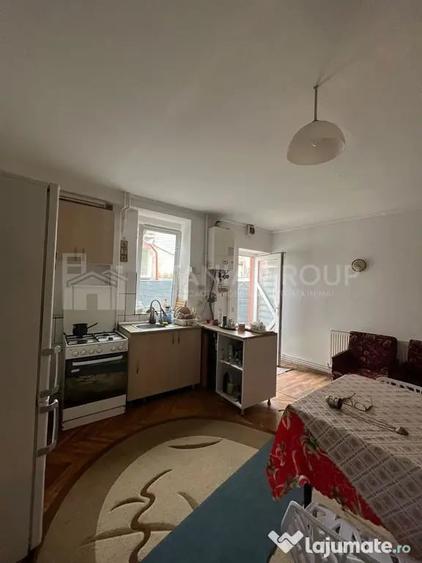 Apartament 3 camere, curte comuna, Centrul Istoric Schei - 1