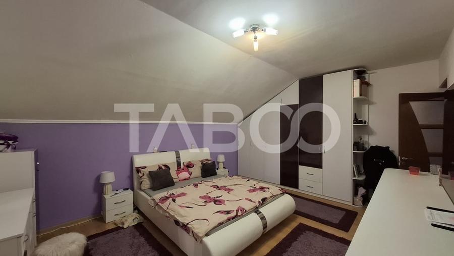 Apartament cu 3 camere decomandat, mobilat în Calea Poplăcii