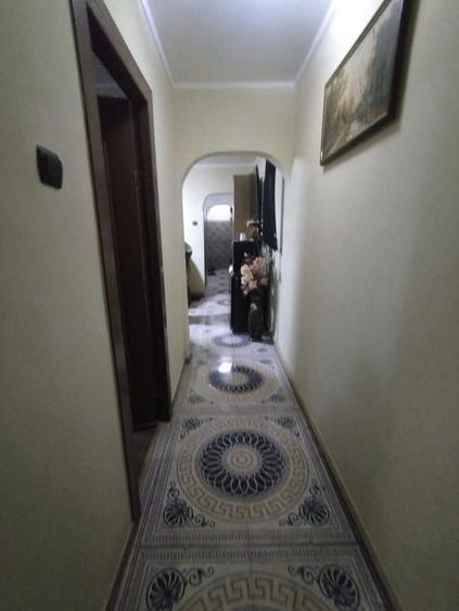 Apartament cu 3 camere semidecomandat în Tomis Nord