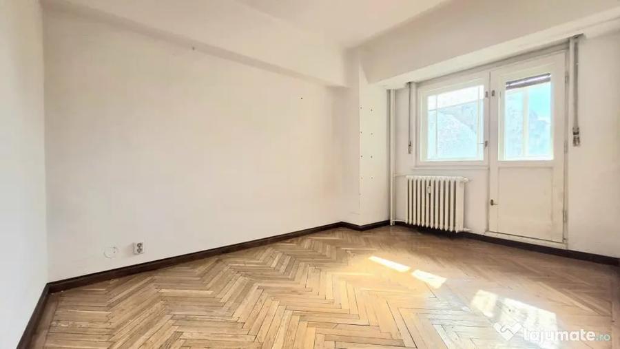 Apartament cu 4 camere decomandat în Unirii