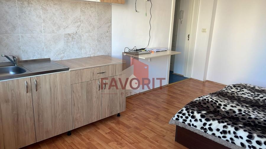 Garsonieră decomandată, mobilată în Complex Studențesc