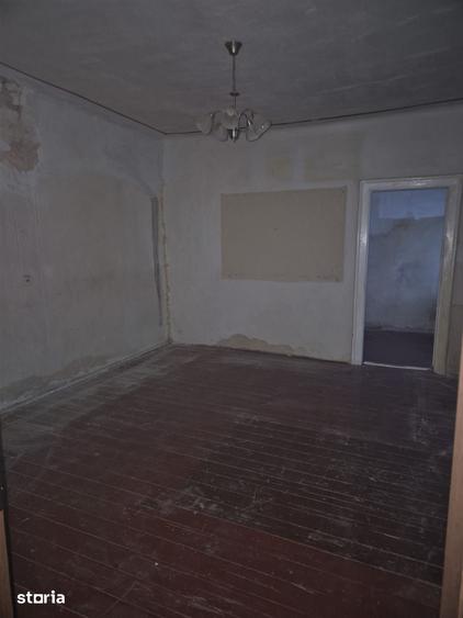 Casă cu 2 camere cu Teren 301 Mp în Pârneava