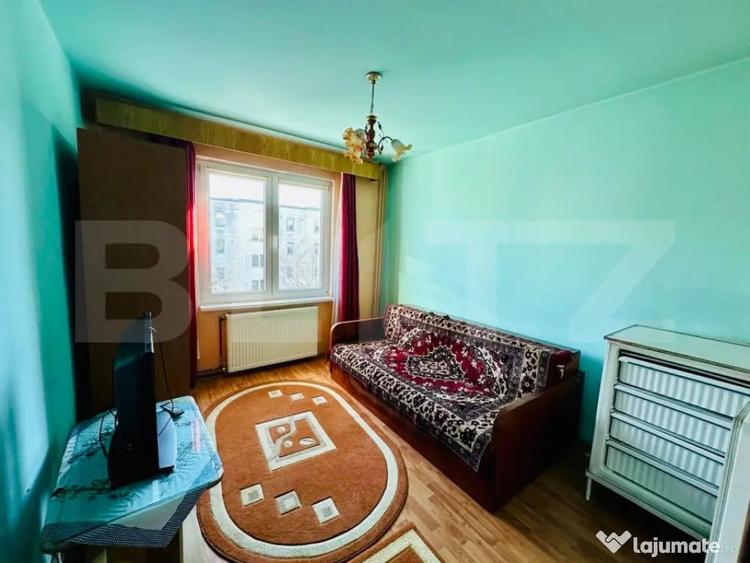 Apartament cu 3 camere decomandat în Unirii
