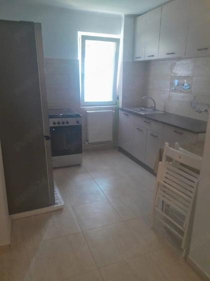 Apartament cu 2 camere semidecomandat în Horia