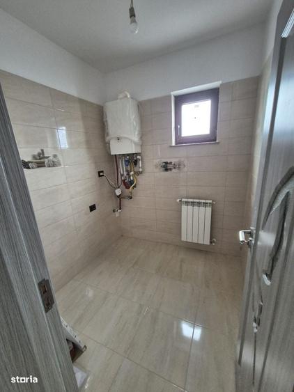 Casă cu 4 camere cu Teren 540 Mp în Măgura