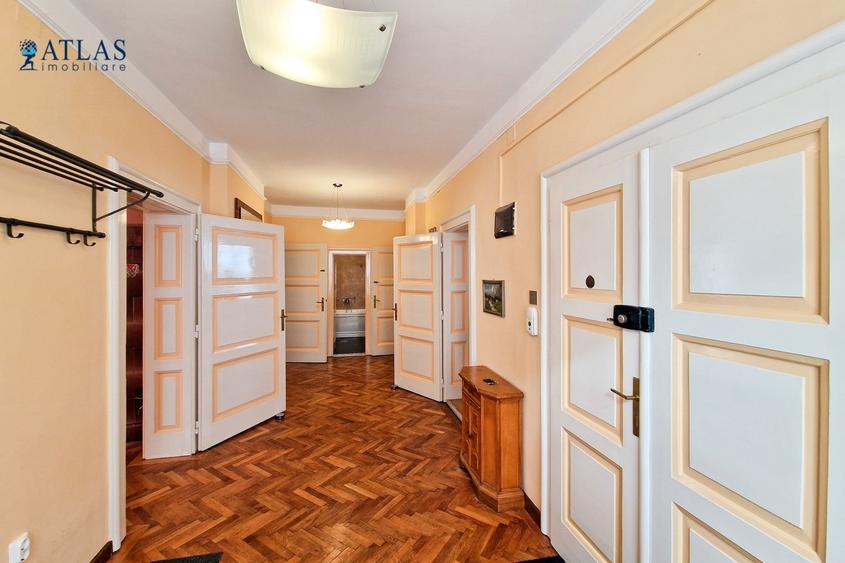 Apartament cu 3 camere decomandat, mobilat în Blumăna