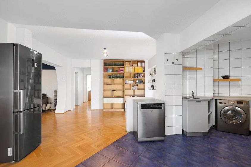 Apartament cu 3 camere decomandat în Ultracentral