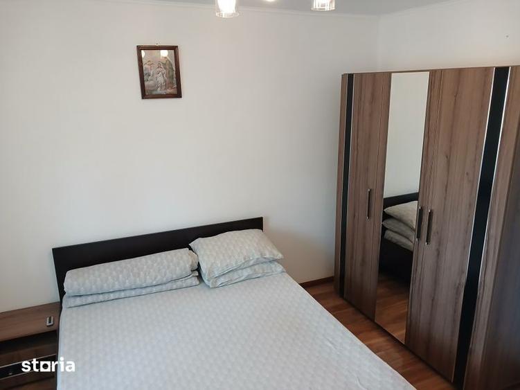 Inchiriez apartament 4 camere - 8