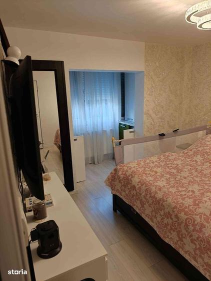 Apartament cu 3 camere decomandat în Rogerius